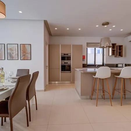 Stunning 3Bed With Views Mellieha By Homely Extérieur photo