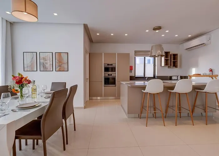 Stunning 3Bed With Views Mellieha By Homely