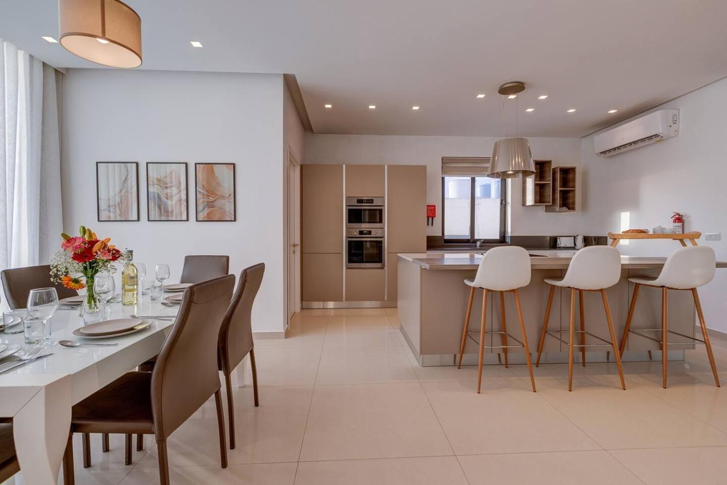 Stunning 3bed With Views By Homely Appartement Mellieħa