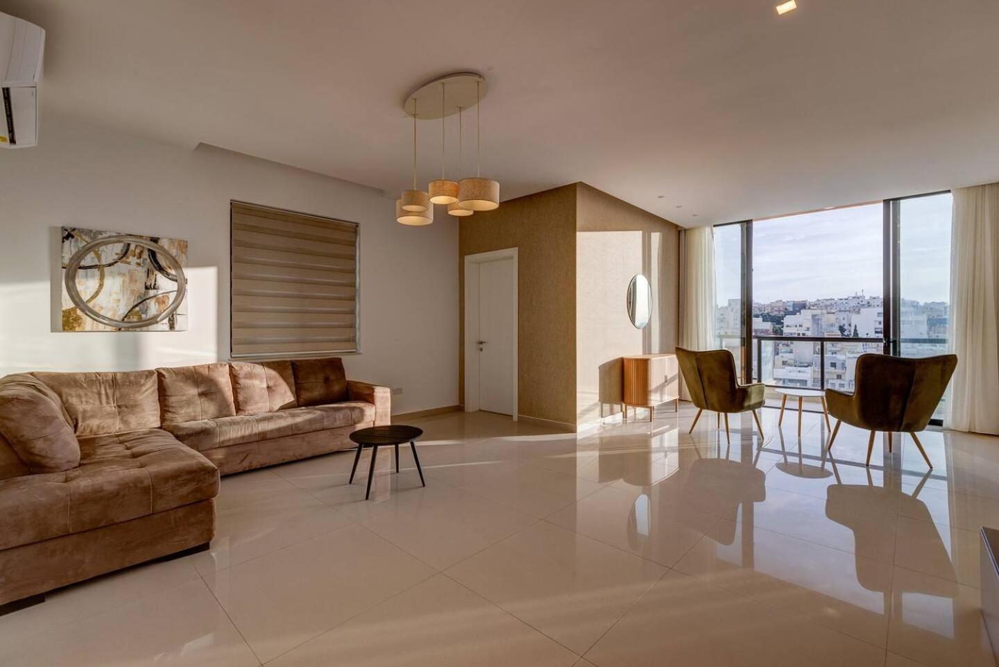 Stunning 3bed With Views By Homely Mellieħa
